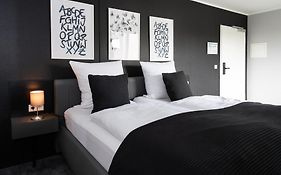 Hotel Deluxe